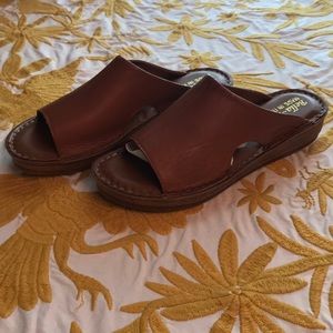 🟤🟤Bella-Vita Women’s Sandals, Size 10M